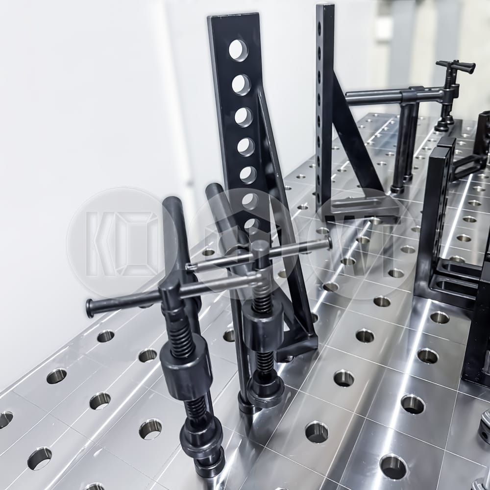 K28 CoreMaxx raw steel close up